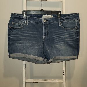 Torrid Denium Short Size 20